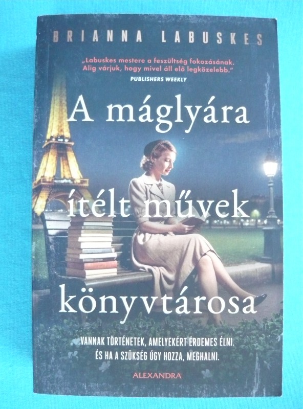 A máglyára ítélt művek könyvtárosa A máglyára ítélt művek könyvtárosa